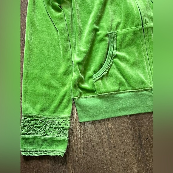 BCBG MaxAzaria Green Velour Tracksuit Zip hood Sweatshirt w crop bottoms M y2k - Picture 4 of 8